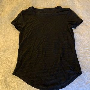 Lululemon textured black shirt
